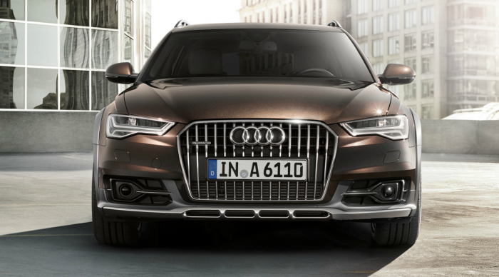 Front view of the Audi A6 Quattro